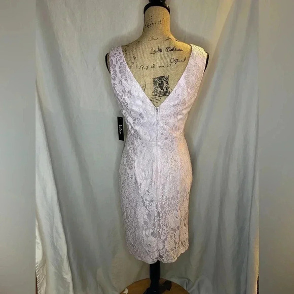 NWT Lulu’s Lilac Lace Midi Dress Size Small - Picture 13 of 15